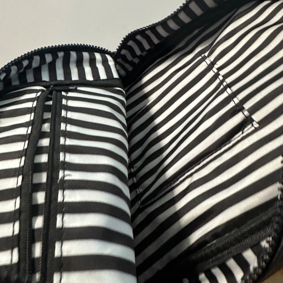 Marc Tetro Mini Backpack French Bulldog Dog Black Faux Leather – Like New - Picture 7 of 8